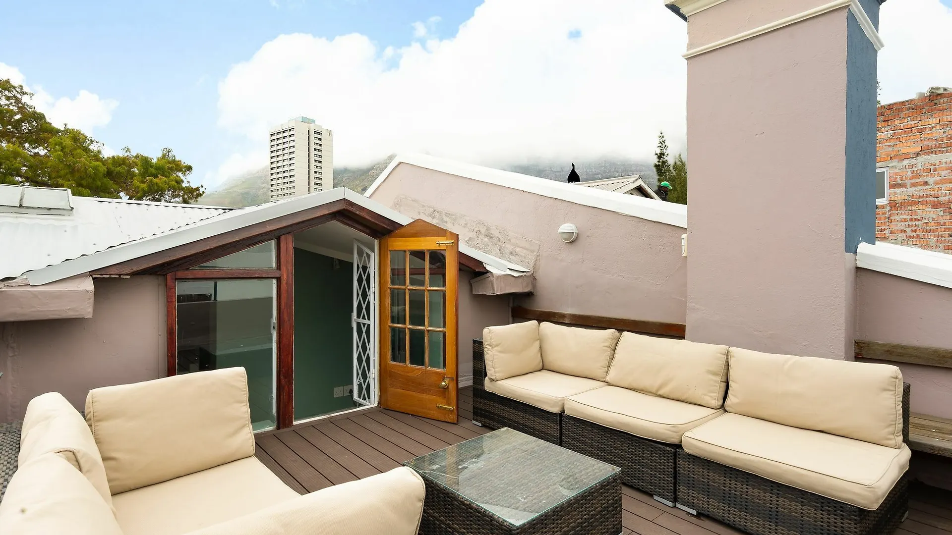 Gordon St 18 Daire Cape Town